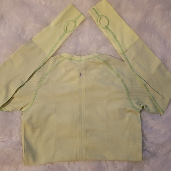 Lululemon Swiftly Tech Long Sleeve top - Picture 6 of 7